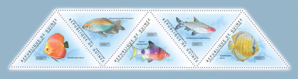 Fishes, (Symphysodon discus, discus). - Issue of Guinée postage stamps