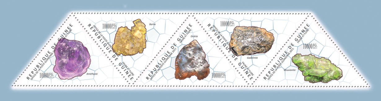Minerals II, (Amethyste, Vesuvianite). - Issue of Guinée postage stamps
